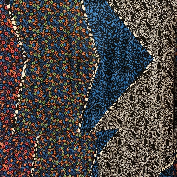 BCBGeneration Printed Midi Dress - Picture 5 of 5